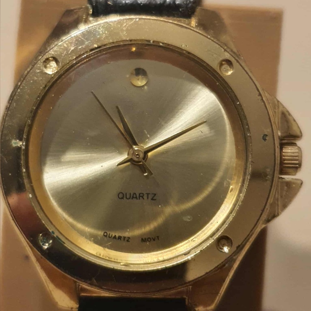 🦋10/$20🦋 Goldtone/Black Leather Women's Watch